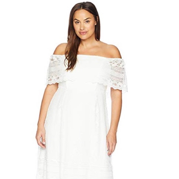 City Chic Dresses & Skirts - NWT Ivory Lace Dress